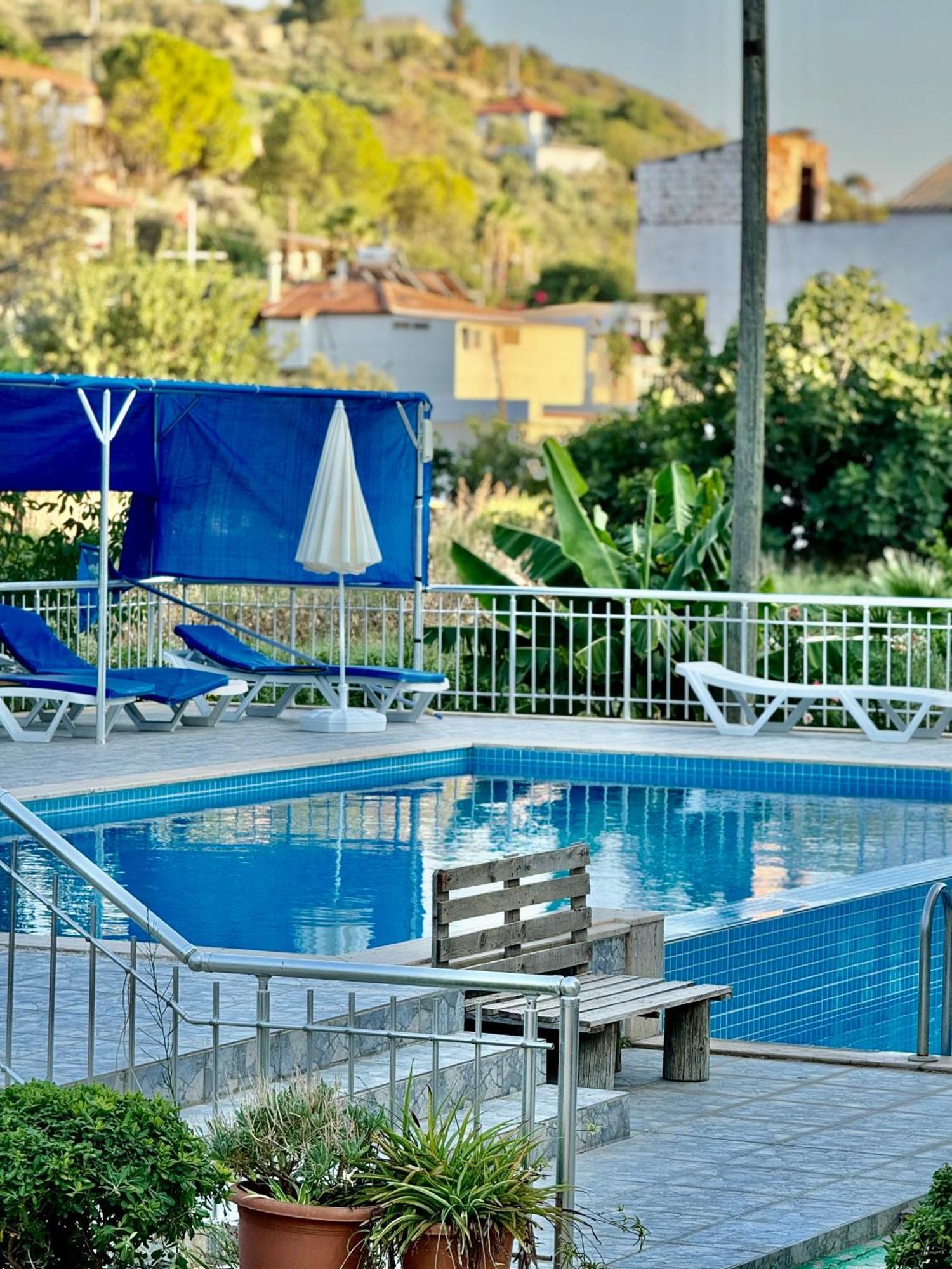 Rose Hotel B&B パタラ エクステリア 写真