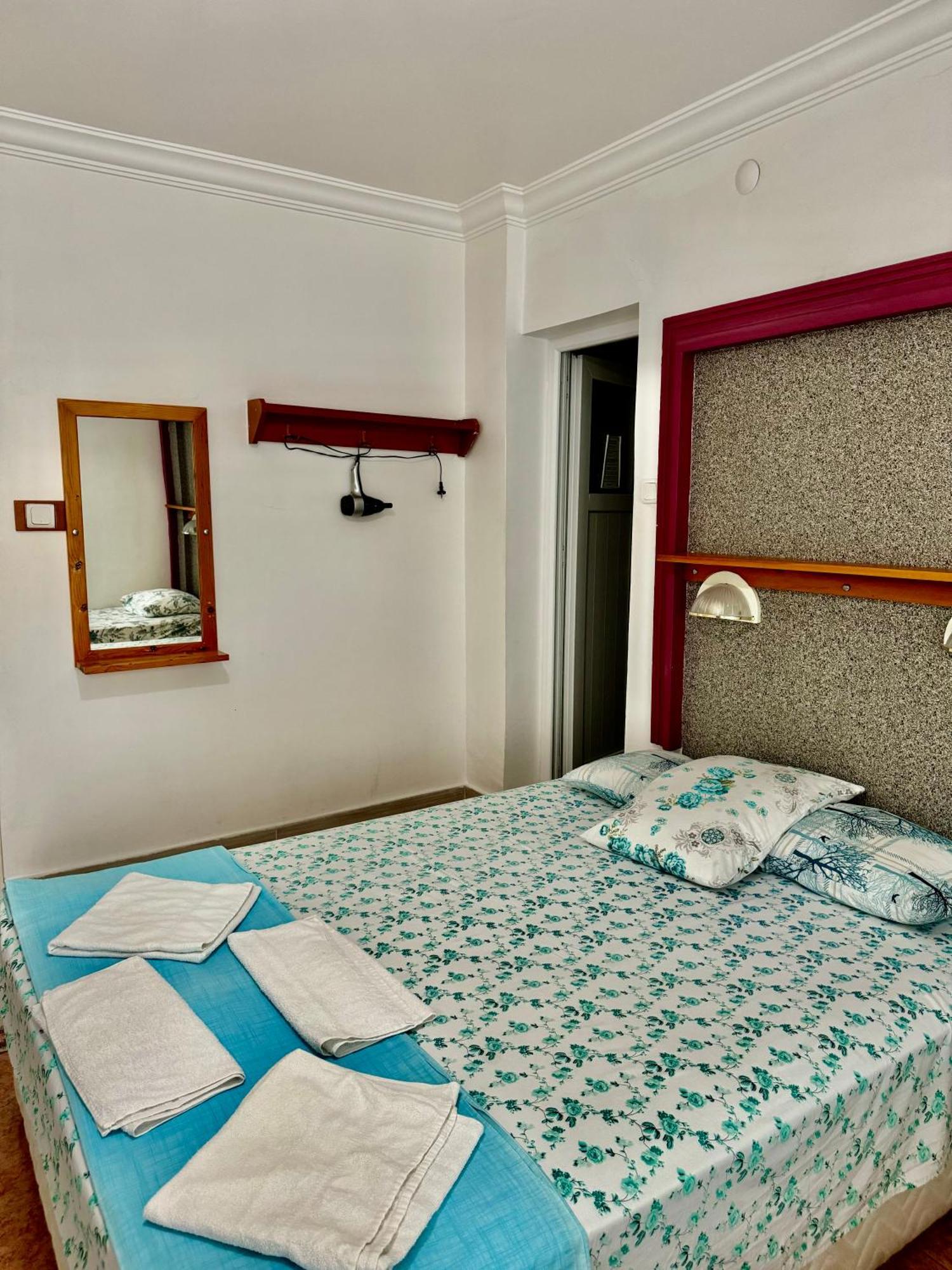 Rose Hotel B&B パタラ エクステリア 写真